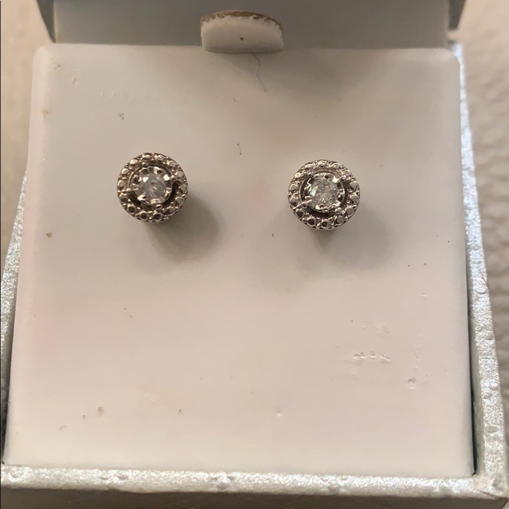 Diamond earrings - Picture 2 of 2